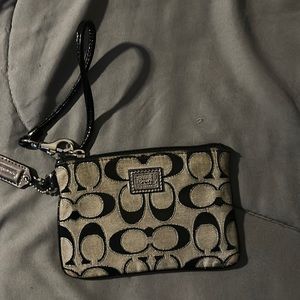 coach wrist wallet